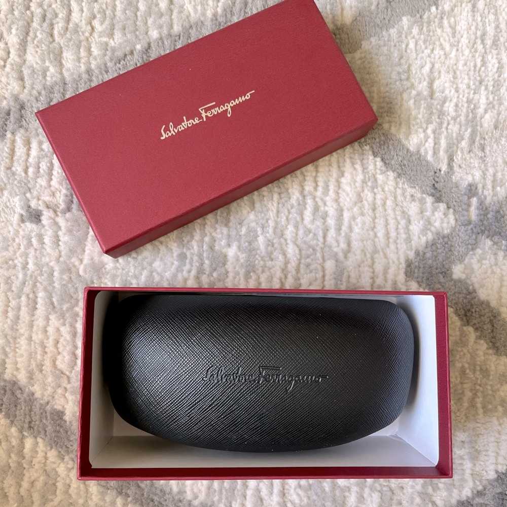 Salvatore Ferragamo Sunglasses - Picture 3 of 6